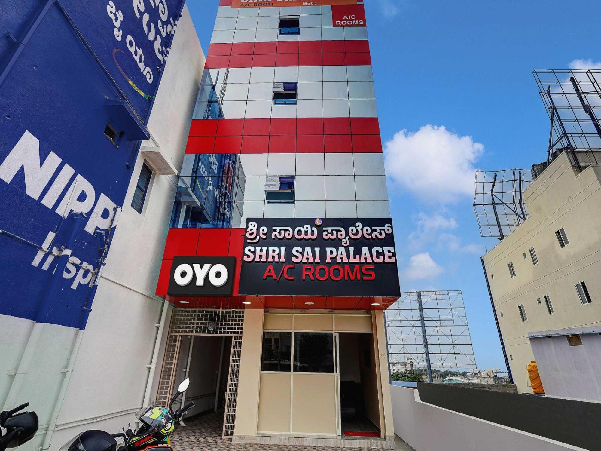 Oyo Flagship Shri Sai Palace Kumbalgod Dış mekan fotoğraf
